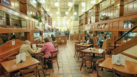 Balfours Cafe c1991.